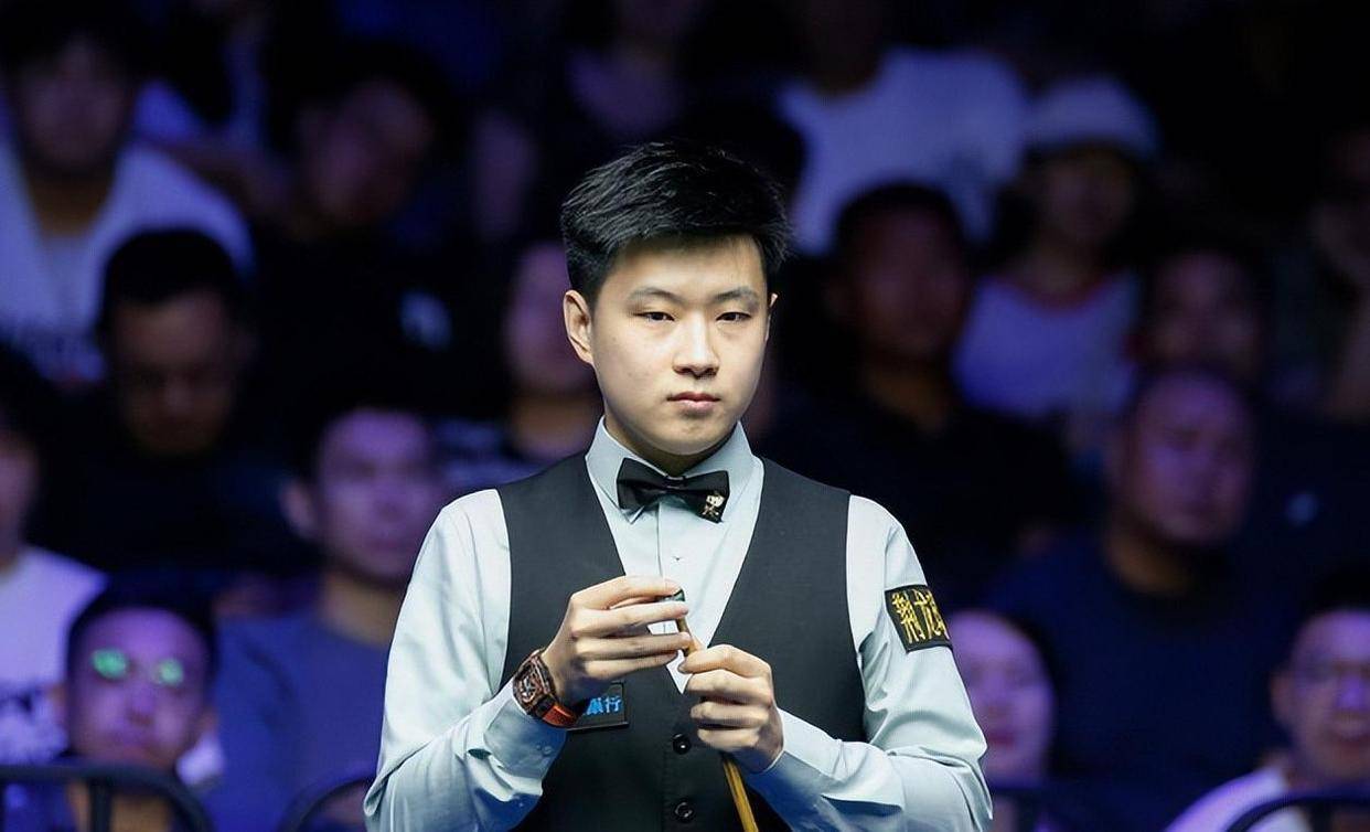 也是, 纳森, 中国德比